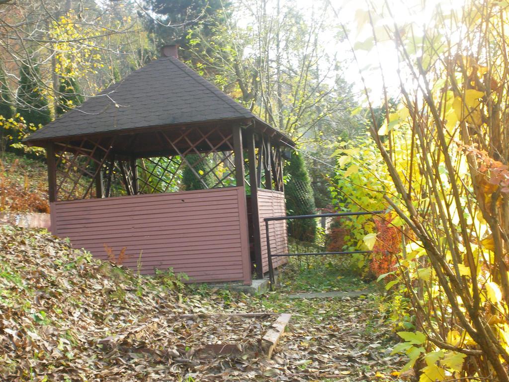 Osrodek Wypoczynkowy Ognisko Krynica-Zdrój Exterior foto